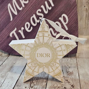 Dior Christmas tree star decor